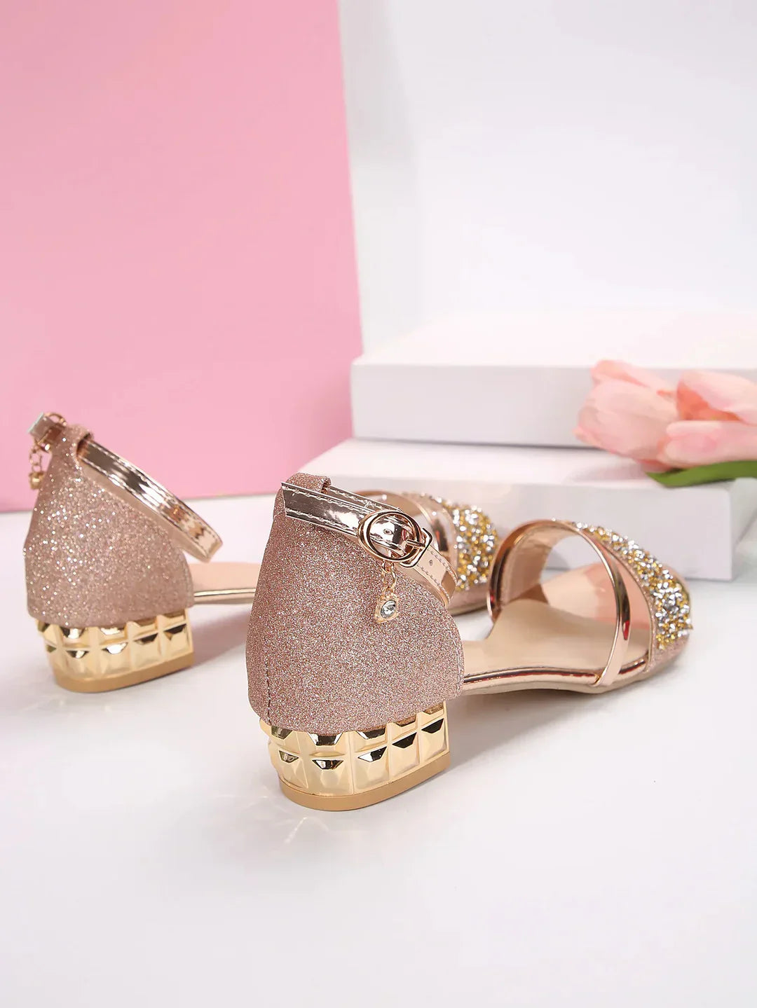 Olivia | Sommer-Sandalen mit offener Spitze
