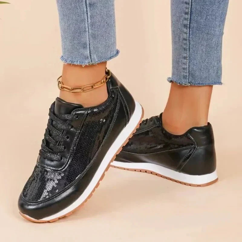Emilia | Bequeme Laufschuhe in Schwarz und Silber